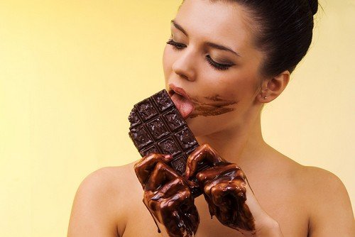 женщина и шоколад 