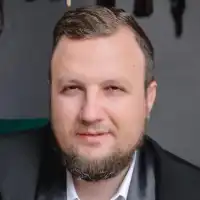 Новиков Артемий